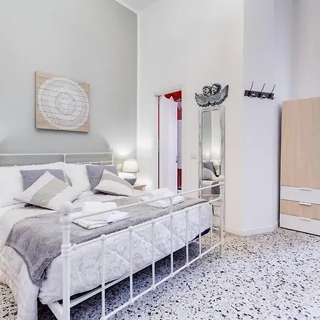 Monti Luxury Pensión