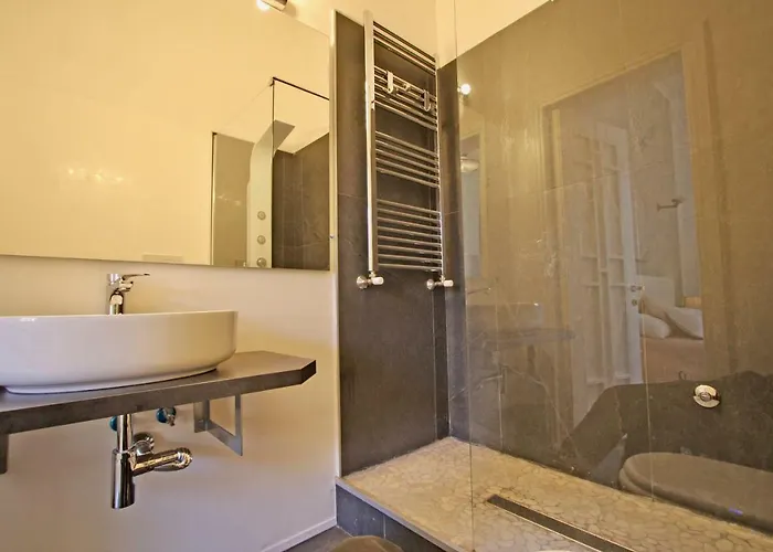 Monti Luxury Casa de hóspedes *