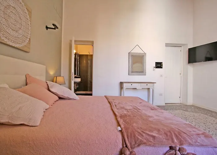 Monti Luxury Гостевой дом *